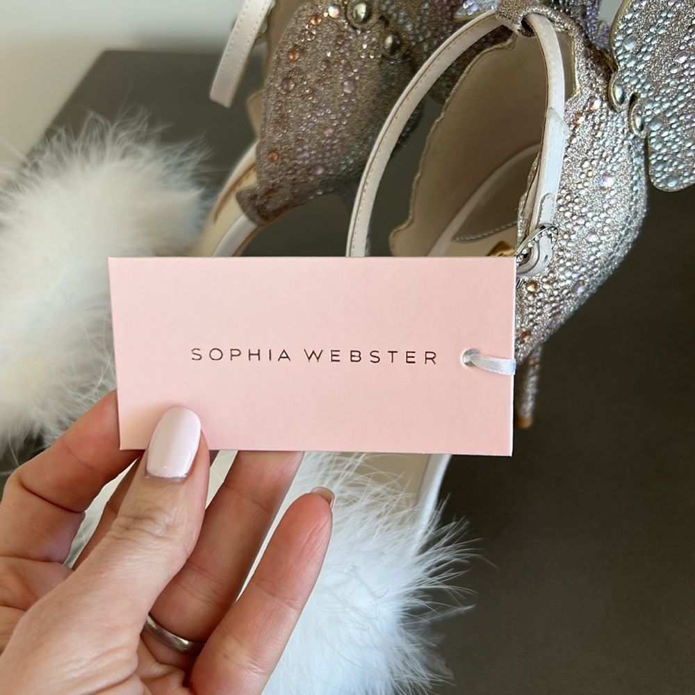 Sophia Webster White Feathered Heels - Picture 9 of 10
